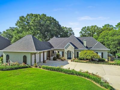 View of front of property featuring a front lawn | Image 2