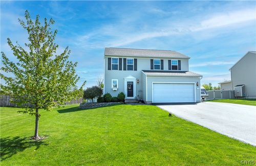 37 Waterfront Dr, Baldwinsville, NY, 13027-2100 | Card Image