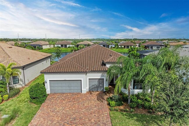 7113 Gradford Ct, House other with 3 bedrooms, 4 bathrooms and null parking in Lakewood Ranch FL | Image 4