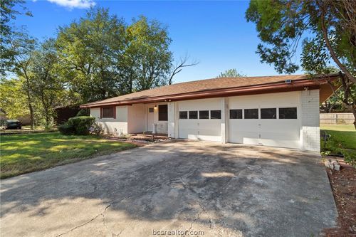 1105 Holleman Drive, College Station, TX, 77840 | Card Image