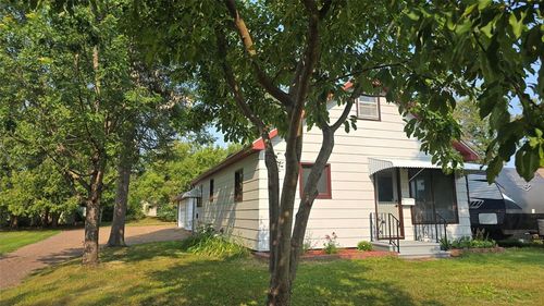 812 Phipps Ave, Rice Lake, WI, 54868-2337 | Card Image