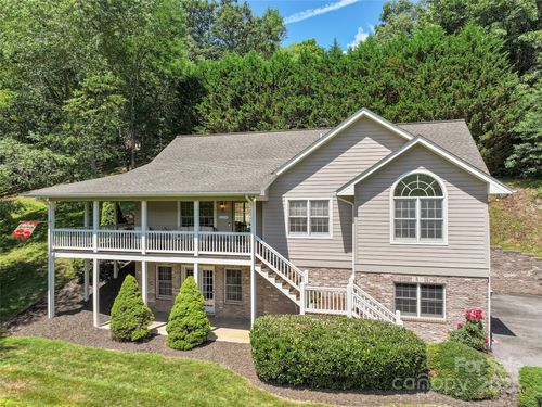 2375 Crymes Cove Rd, Waynesville, NC, 28786-8883 | Card Image