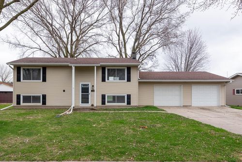 412 14th Ave Nw, Waseca, MN, 56093-2239 | Card Image