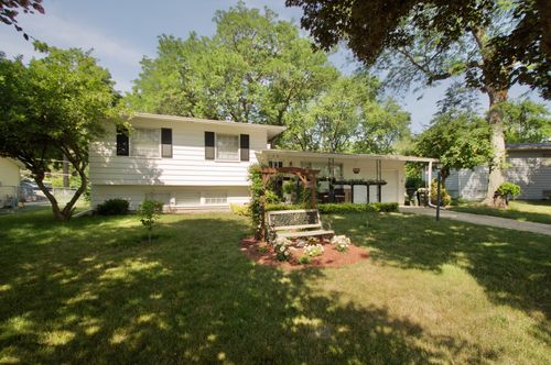 15 Crescent Ct, Montgomery, IL, 60538-2427 | Card Image