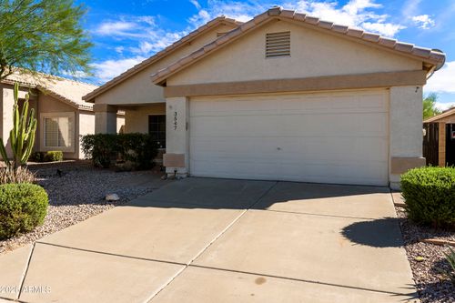 3547 W Via Del Sol Dr, Glendale, AZ, 85310-5030 | Card Image