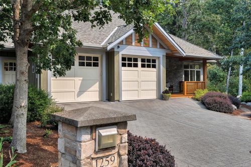 1259 Oceanwood Lane, Saanich, BC, V8X0A4 | Card Image