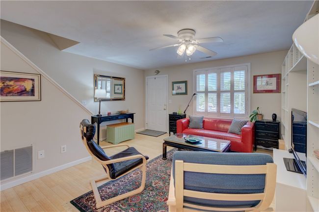 APT-4 - 3399 Post Rd, Condo with 2 bedrooms, 3 bathrooms and 4 parking in Warwick RI | Image 11