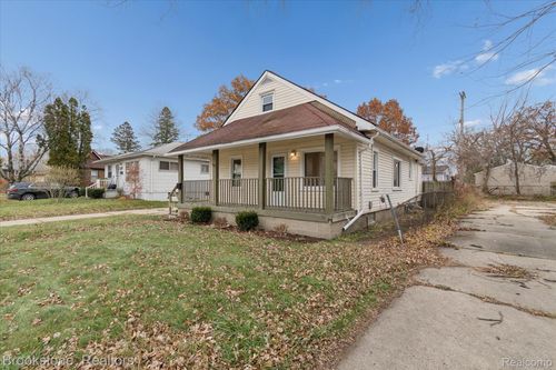 347 W Harry Ave, Hazel Park, MI, 48030-2051 | Card Image