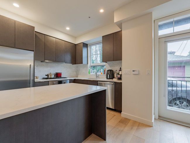 7903 Oak Street, Townhouse with 3 bedrooms, 2 bathrooms and 1 parking in Vancouver BC | Image 14