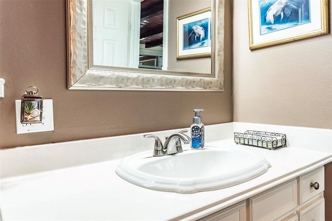 1102 15 Th St, House other with 2 bedrooms, 2 bathrooms and null parking in San Leon TX | Image 26