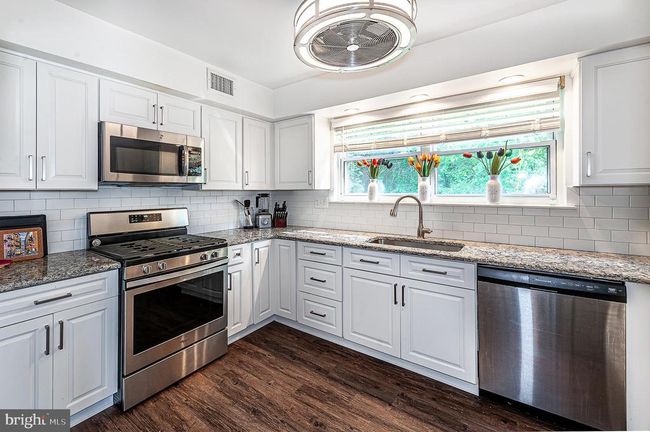 102 Brookdale Pl, Townhouse with 2 bedrooms, 1 bathrooms and null parking in CLEMENTON NJ | Image 9
