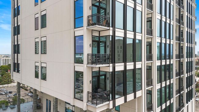 UNIT-1109 - 1211 Caroline St, Condo with 2 bedrooms, 2 bathrooms and 2 parking in Houston TX | Image 32