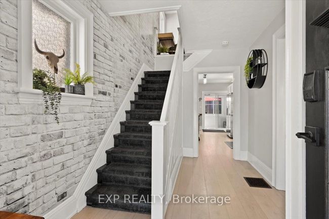 5297 Main St, House other with 4 bedrooms, 2 bathrooms and 2 parking in Clarington ON | Image 5