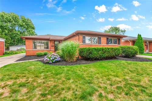 31424 Marilyn Dr, Warren, MI, 48093-1748 | Card Image