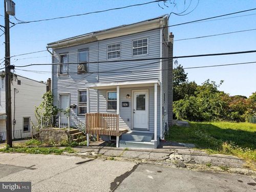 617 N 7th St, POTTSVILLE, PA, 17901-1603 | Card Image