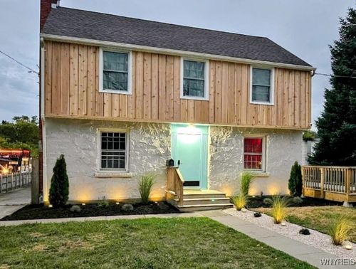 415 Ridge St, Lewiston, NY, 14092-1205 | Card Image