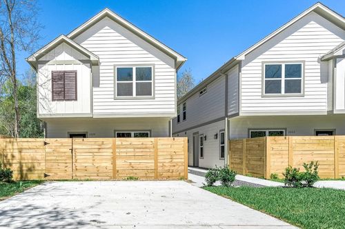 a-b-2024 Hampton Street, Houston, TX, 77088 | Card Image