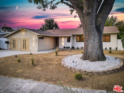 5853 Keokuk Ave, Woodland Hills, CA, 91367-5420 | Card Image