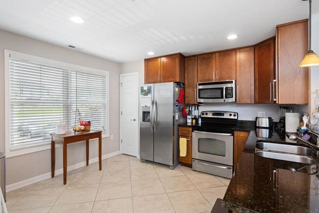 APT-304 - 1290 Constitution Ct, Condo with 3 bedrooms, 3 bathrooms and null parking in Harrisonburg VA | Image 7