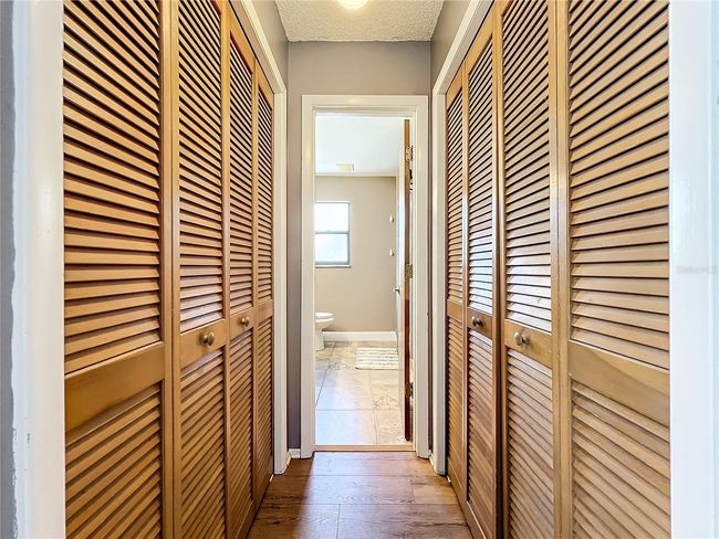 Dual Closets | Image 28
