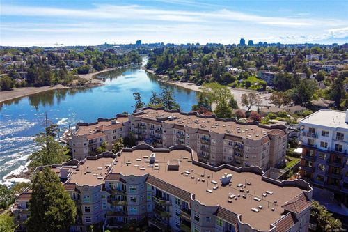 5-1083 Tillicum Rd, Esquimalt, BC, V9A7L7 | Card Image