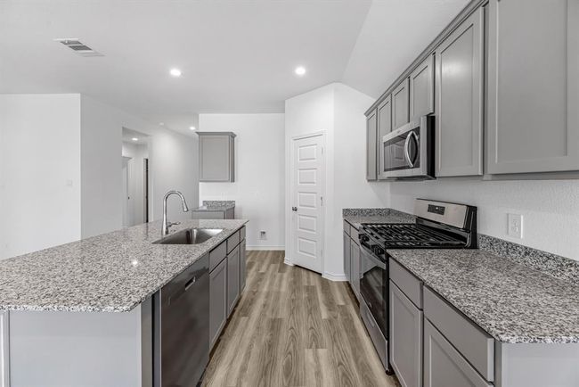 5660 Woodduck, House other with 4 bedrooms, 3 bathrooms and 2 parking in Orange TX | Image 5