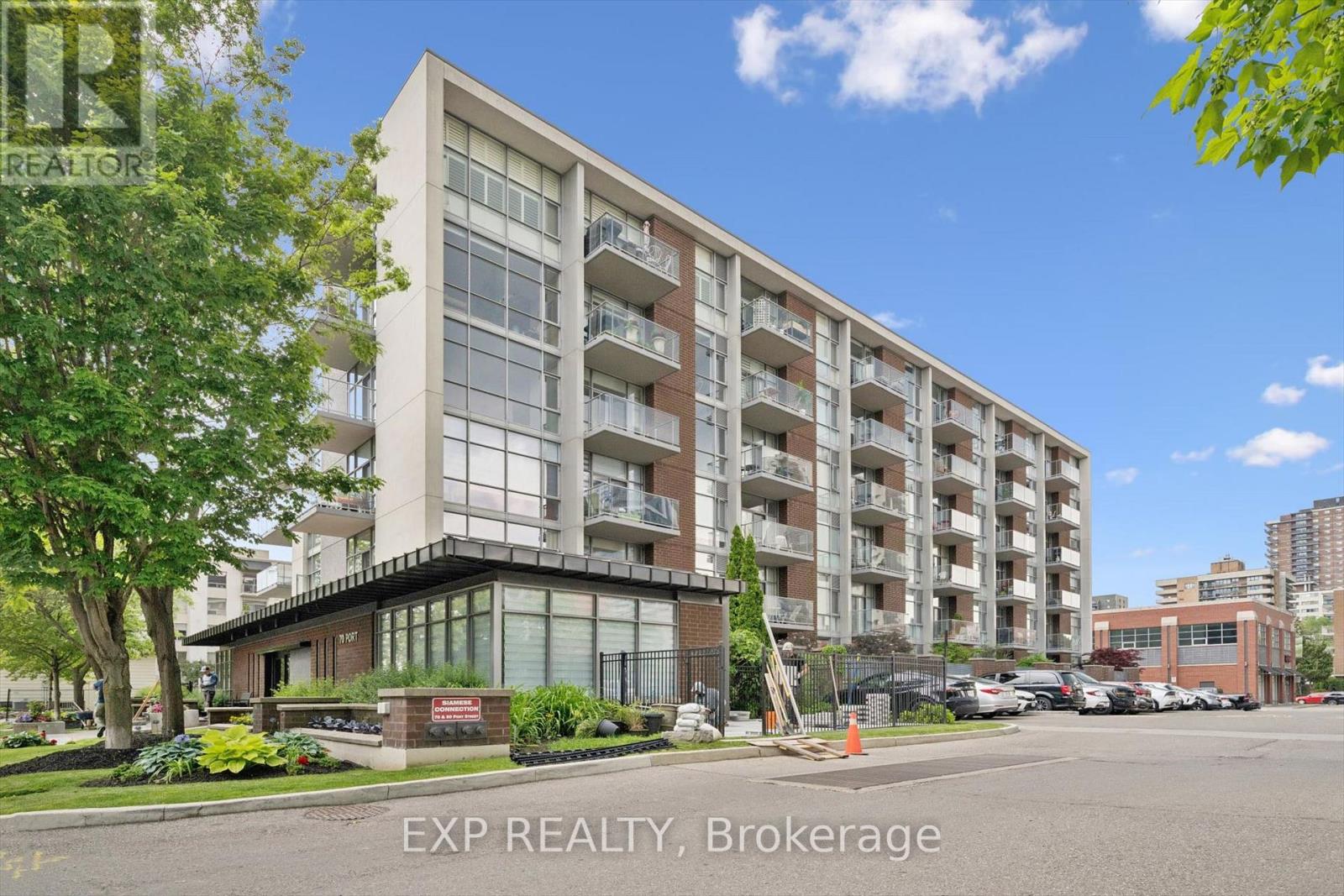 Residential in Mississauga (Port Credit) 2