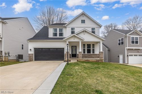 4470 Edgeview Trl, Brunswick, OH, 44212-3515 | Card Image