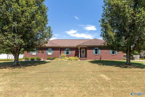 138 Singletree Dr, Hazel Green, AL, 35750-8890 | Card Image