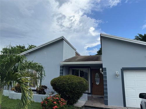 5721 Nw 56th Pl, Tamarac, FL, 33319-2328 | Card Image