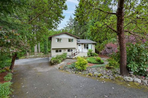 2340 Macdonald Rd, Shawnigan Lake, BC, V8H2E8 | Card Image