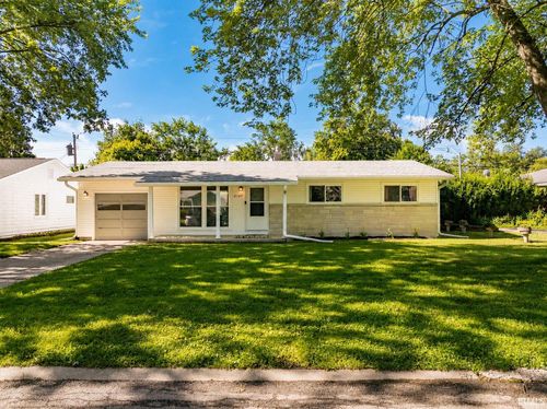 2107 Sheffield Dr, Muncie, IN, 47304-1258 | Card Image