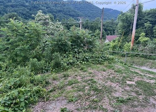 520 Church Hill Drive, Charleston, WV, 25314 | Card Image
