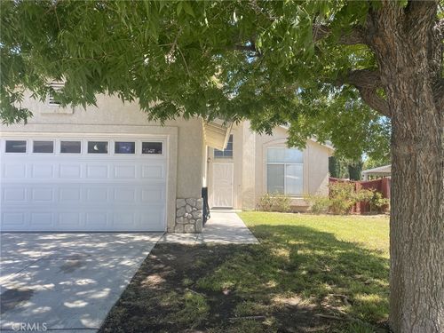 44632 Stillwater Dr, Lancaster, CA, 93536-6457 | Card Image