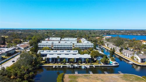 apt-11-200 Meres Blvd, TARPON SPRINGS, FL, 34689-2639 | Card Image