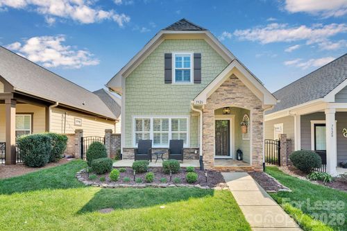 7526 Fairway Villa Cir, Denver, NC, 28037-0309 | Card Image