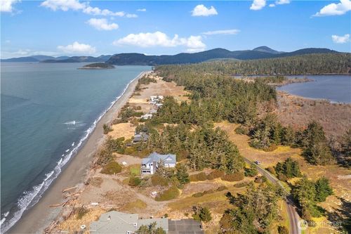 38 A Surfcrest Dr, Oak Harbor, WA, 98277 | Card Image