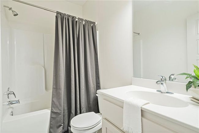 5919 Ne 118 Th St, House other with 4 bedrooms, 3 bathrooms and null parking in Kansas City MO | Image 27