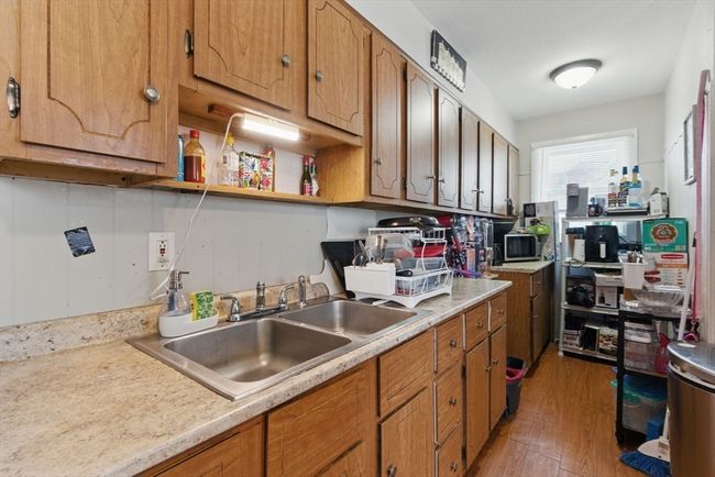15 Rutledge Ave, Home with 8 bedrooms, 3 bathrooms and 4 parking in Springfield MA | Image 9