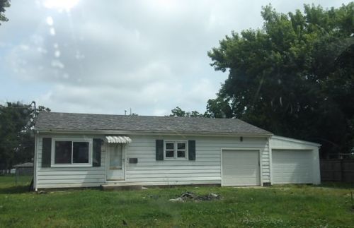 2003 Cleveland Ave, Charleston, IL, 61920-3641 | Card Image