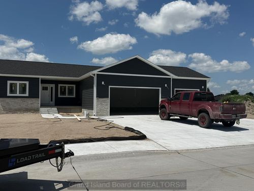 1134 Sun Valley Dr, Grand Island, NE, 68801 | Card Image