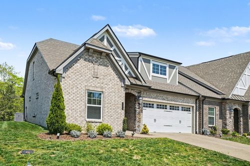 124 Owl Hollow Rd, Hendersonville, TN, 37075-2994 | Card Image
