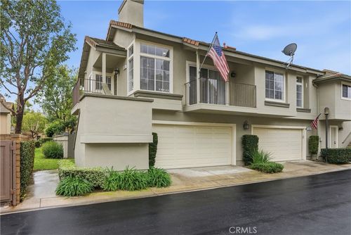 8070 E Oak Ridge Cir, Anaheim, CA, 92808 | Card Image