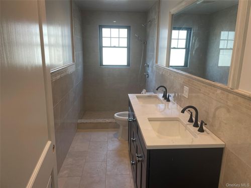 fl-1st-59 Clinton Ave, Inwood, NY, 11096-2311 | Card Image