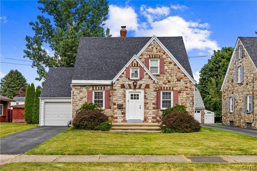 815 James St, Utica, NY, 13501-5212 | Card Image