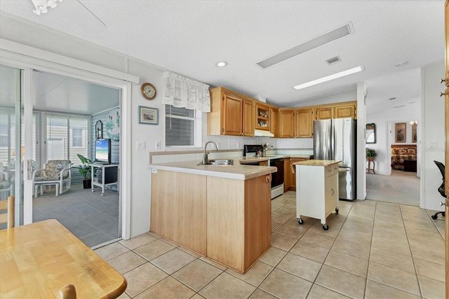 Kitchen | Image 9
