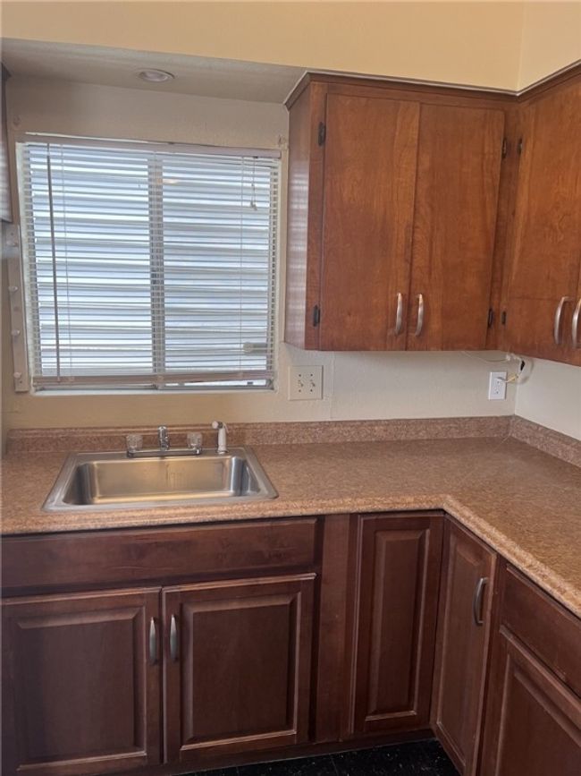 Kitchen | Image 13