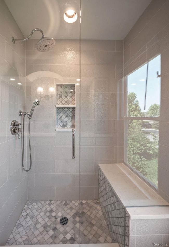 36-web-or-mls-P2144652.jpg | Image 22