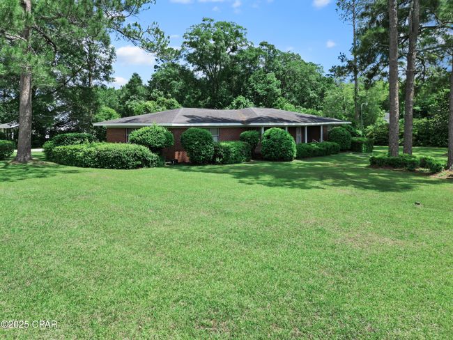 5370 Cherry St, House other with 2 bedrooms, 3 bathrooms and null parking in Graceville FL | Image 4