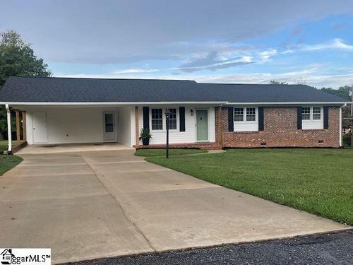 115 Wolfe Rd, Greer, SC, 29650-2236 | Card Image